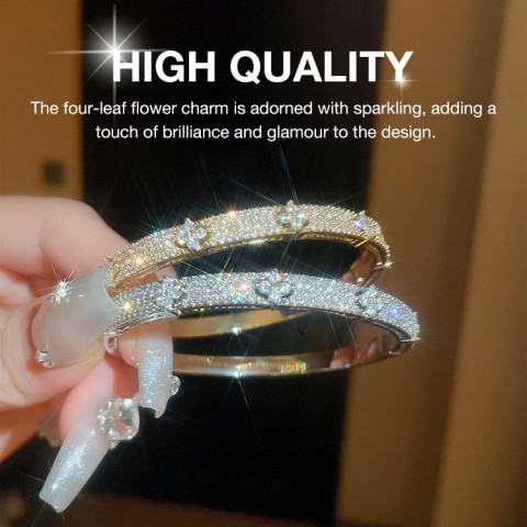 Four-leaf clover  Moissanite bracelet