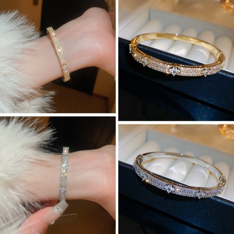 Four-leaf clover  Moissanite bracelet