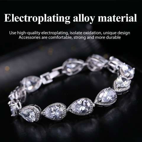 Moissanite inlaid bracelet