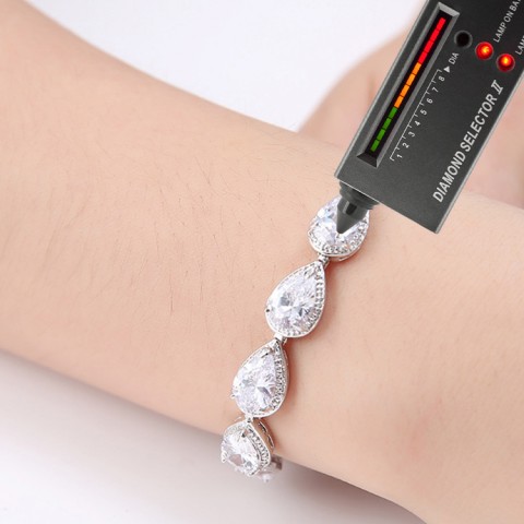 Moissanite inlaid bracelet