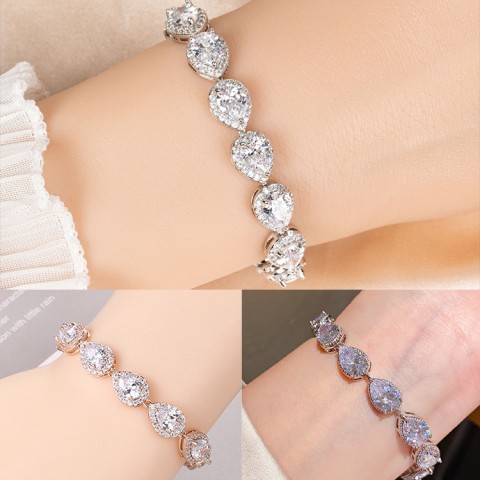 Moissanite inlaid bracelet