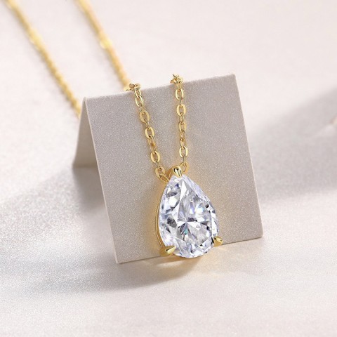 Pear-shaped Moissanite Earring Set