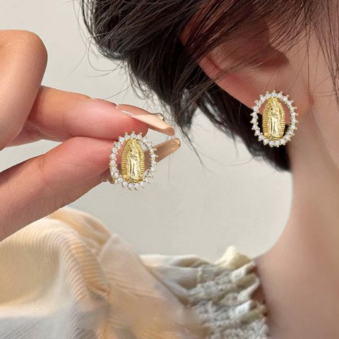 Birheng Maria Zircon Earring